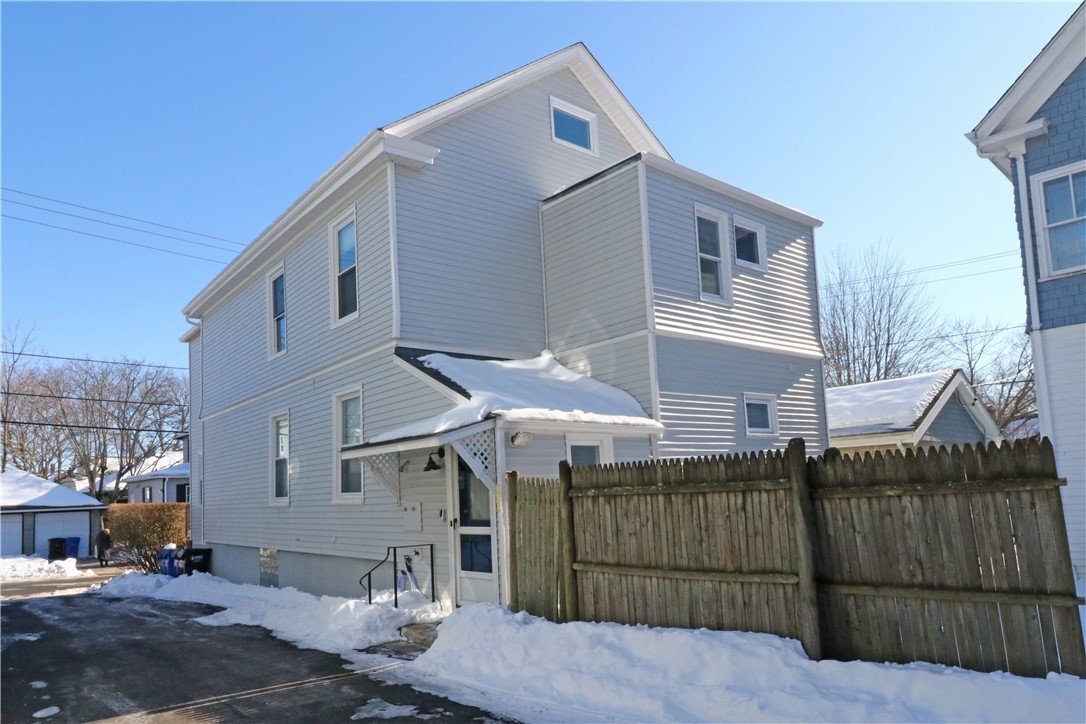 65 Friendship Street, Unit 2 Newport, RI 02840 - Photo 4 of 30