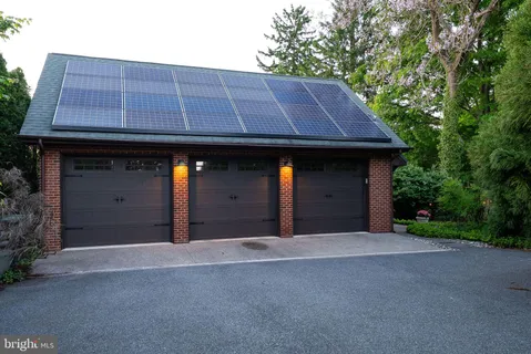 $1,590,000 | 7 Twaddell Mill Road, Wilmington, DE 19807