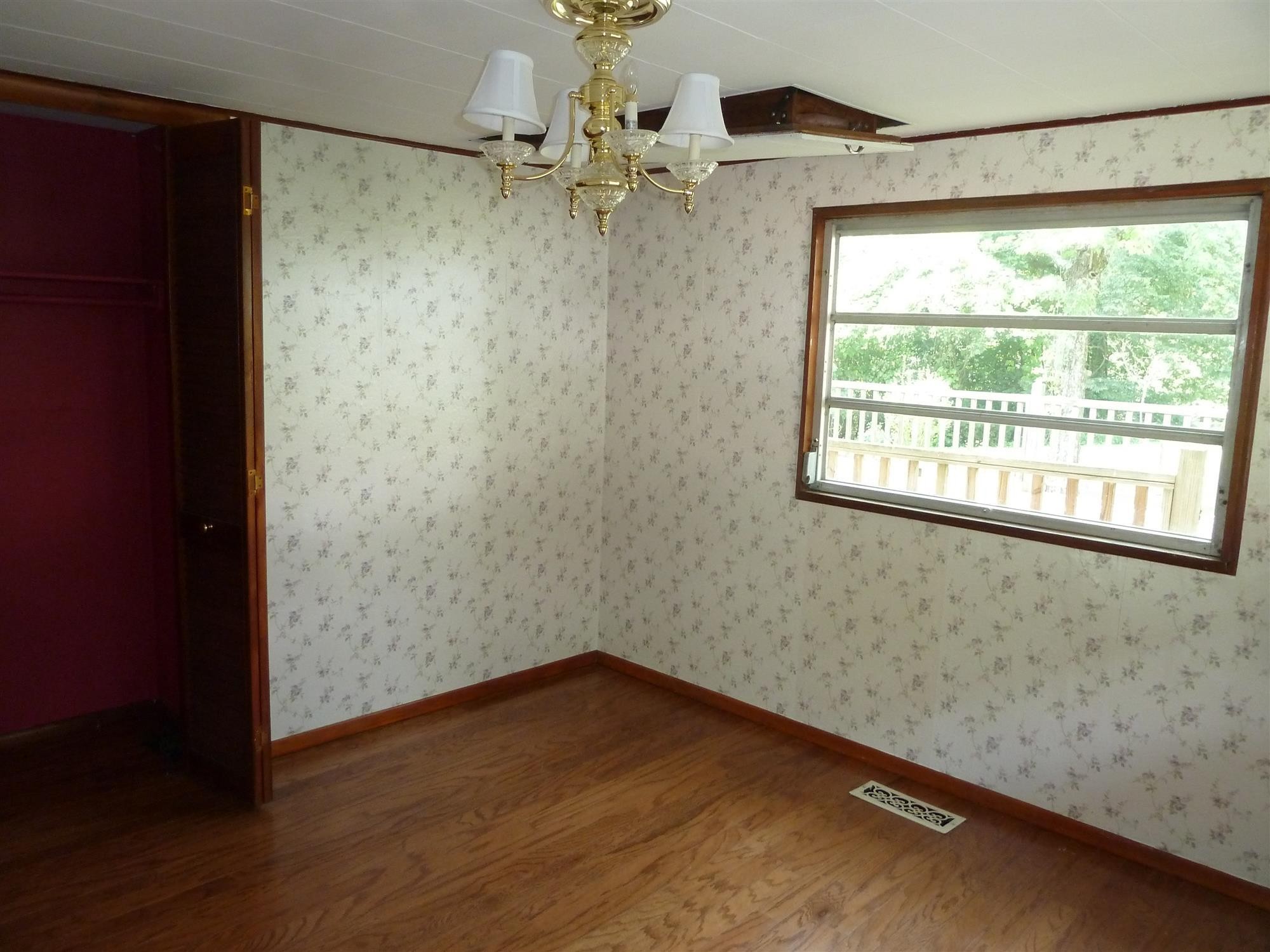 121 Johnson Road Oak Ridge, TN 37830 - Photo 12 of 37 Gallery Image 12