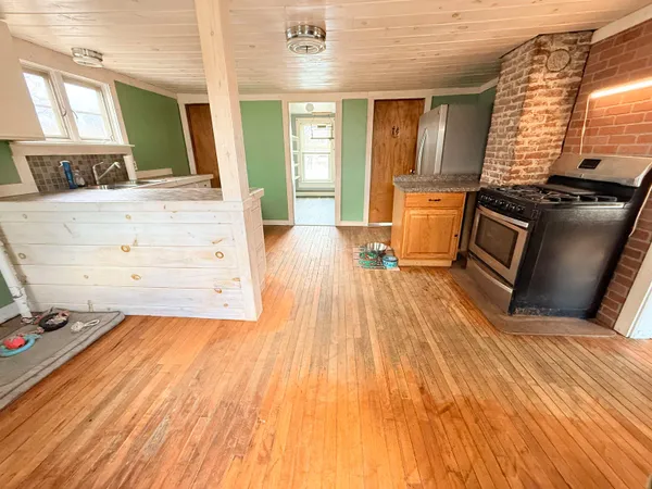 $287,500 | 222 North Main Street, Newport, NH 03773