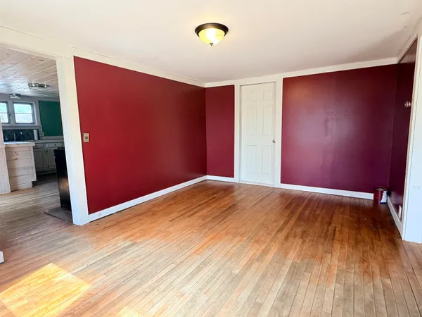 $287,500 | 222 North Main Street, Newport, NH 03773