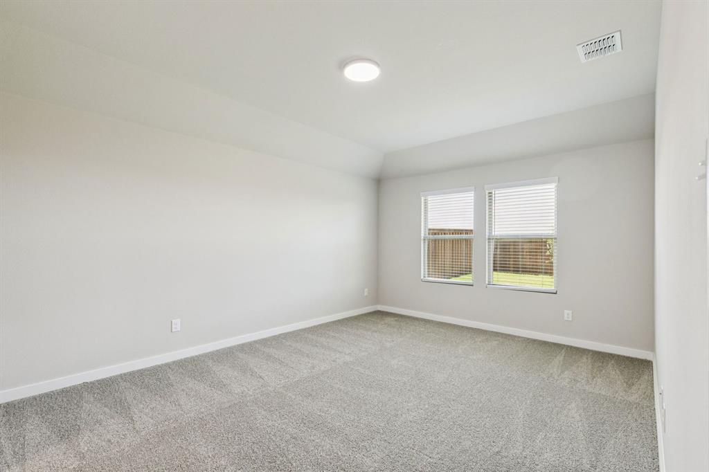 1149 Del Rio Drive Lavon, TX 75166 - Photo 11 of 27 an empty room with a window