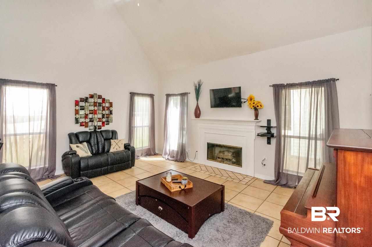 817 Wesley Avenue Mobile, AL 36609 - Photo 9 of 28