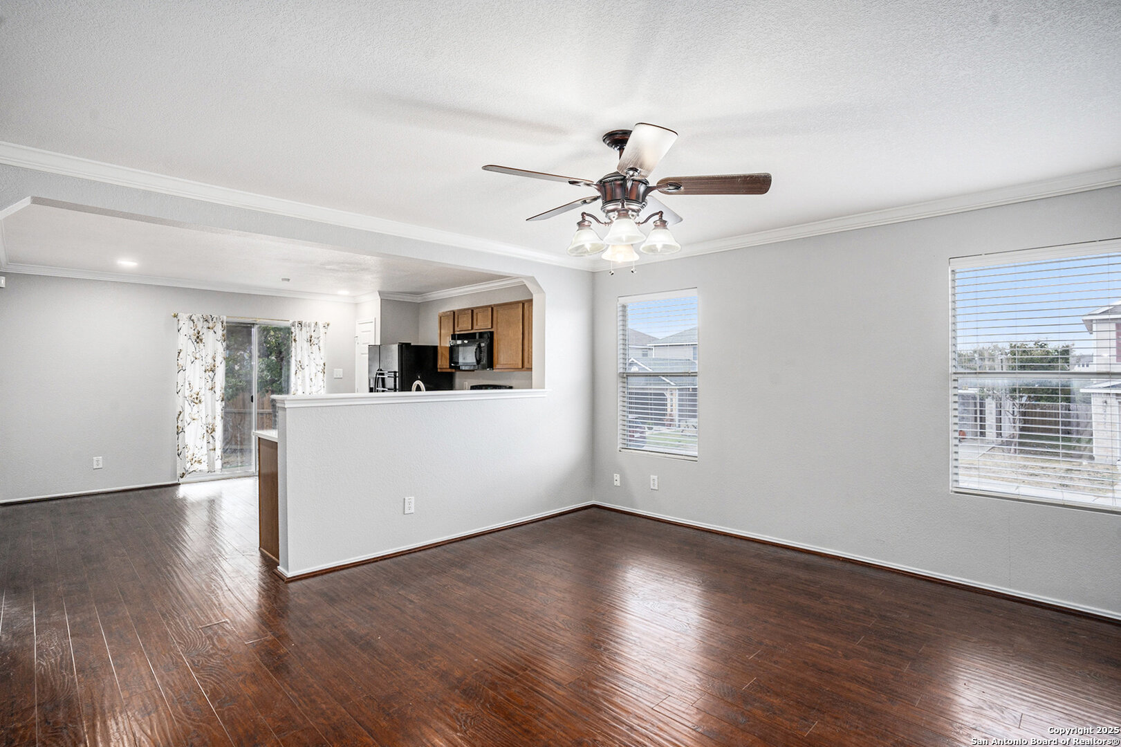 3402 Ashleaf San Antonio, TX 78261 - Photo 8 of 29