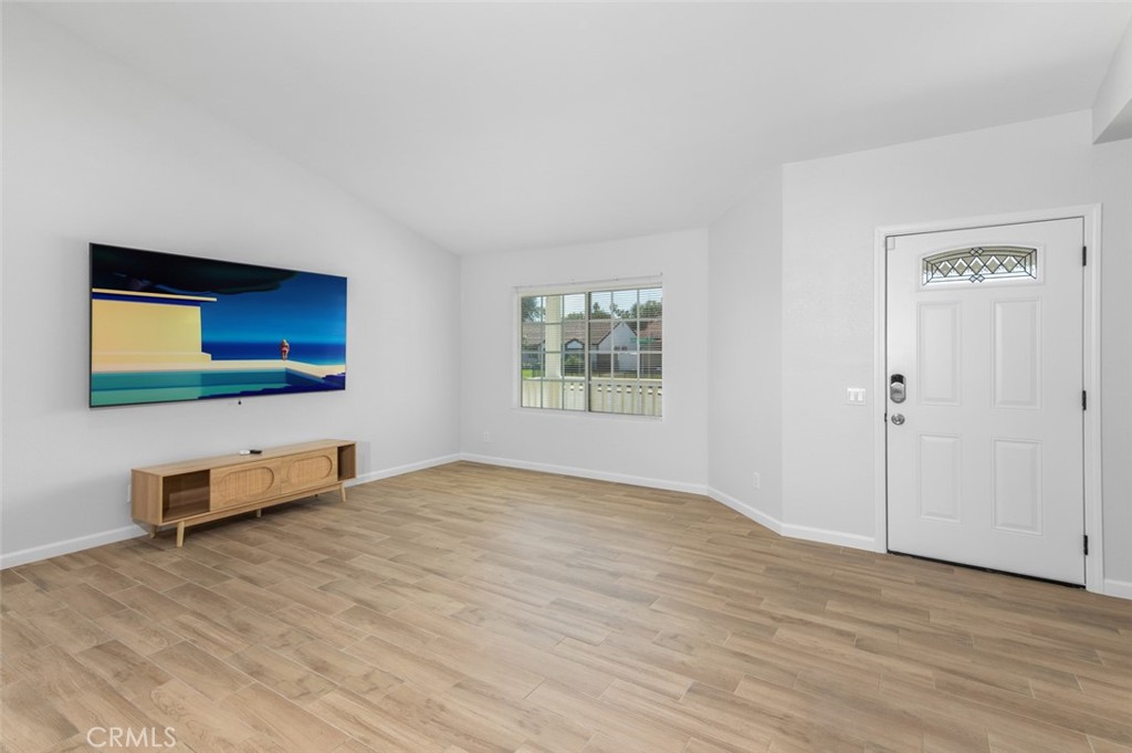 6274 Goldenrod Lane Riverside, CA 92504 - Photo 7 of 49