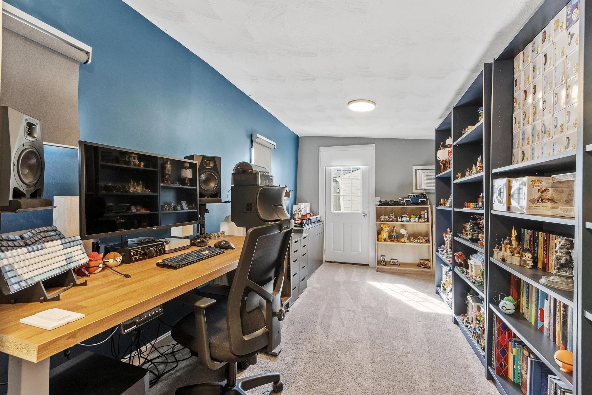 5 Middle Street Nashua, NH 03060 - Photo 23 of 42