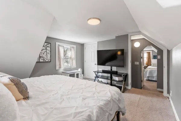 $379,000 | 5 Middle Street, Nashua, NH 03060