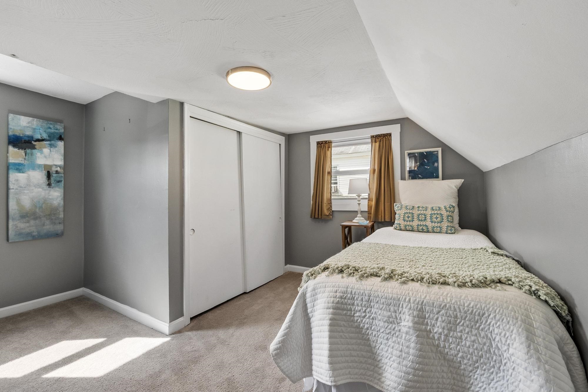 5 Middle Street Nashua, NH 03060 - Photo 29 of 42