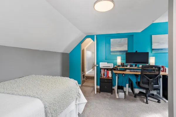 $379,000 | 5 Middle Street, Nashua, NH 03060