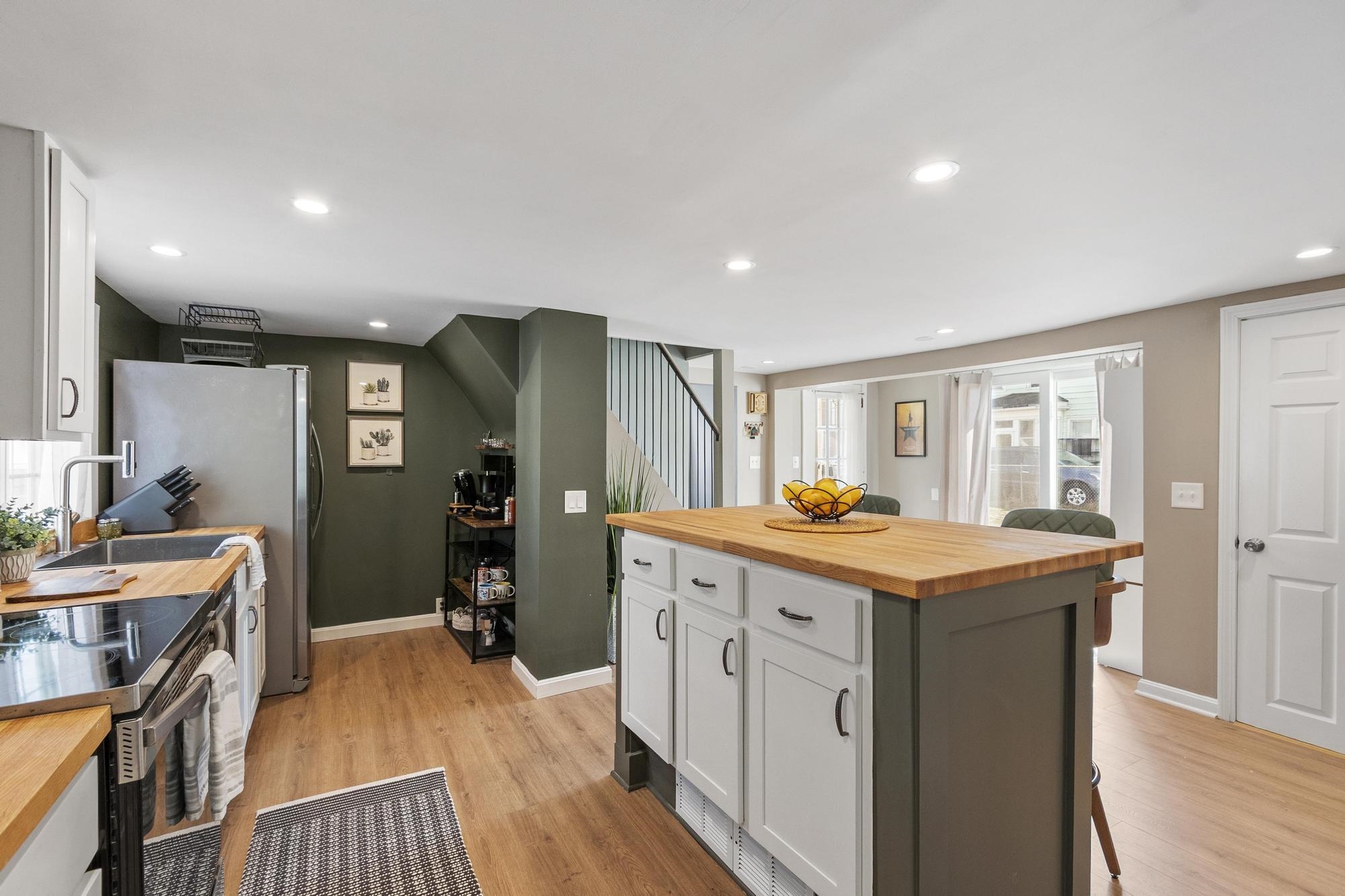 5 Middle Street Nashua, NH 03060 - Photo 10 of 42