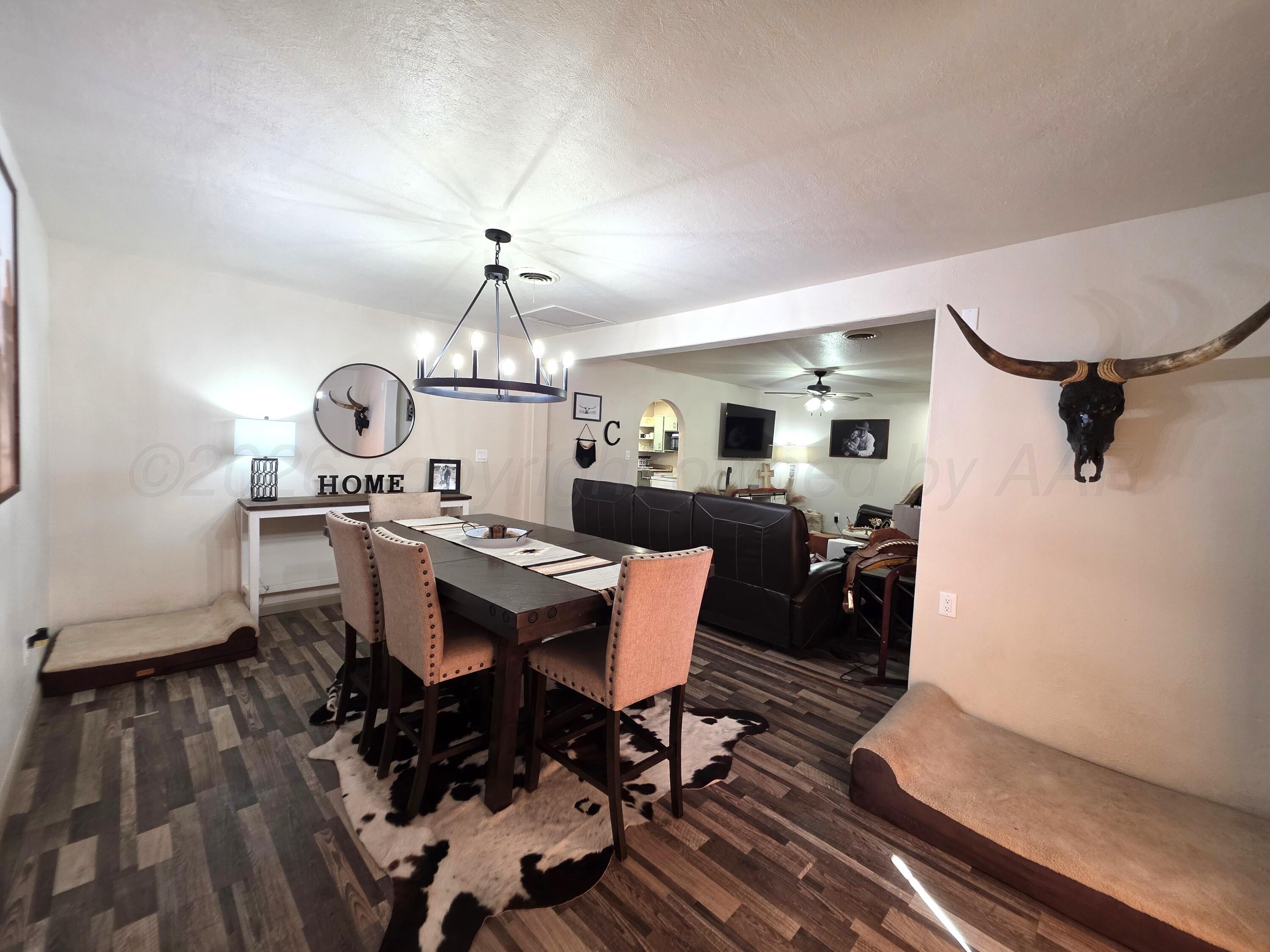 7921 Tumbleweed Road Lefors, TX 79054 - Photo 6 of 32 Dining Room