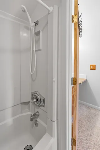 $399,000 | 26 Crescent Street, Unit 2628, Rockland, ME 04841