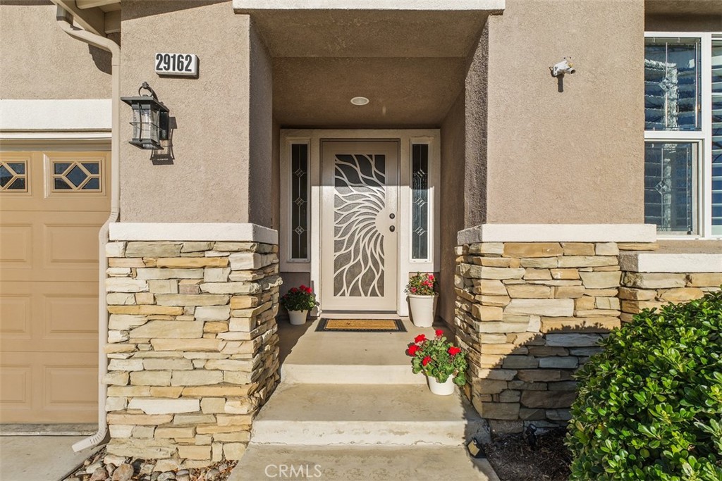 29162 Midway Summit Road Menifee, CA 92584 - Photo 4 of 57