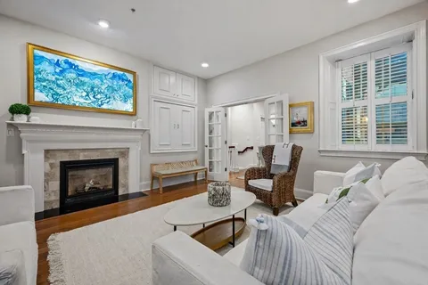 $1,395,000 | 1724 Washington Street, Unit 2, Boston, MA 02118