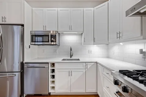$1,459,000 | 1724 Washington Street, Unit 2, Boston, MA 02118