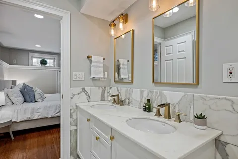 $1,459,000 | 1724 Washington Street, Unit 2, Boston, MA 02118