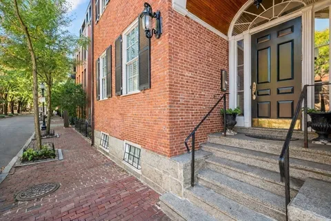 $1,459,000 | 1724 Washington Street, Unit 2, Boston, MA 02118