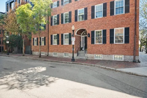 $1,459,000 | 1724 Washington Street, Unit 2, Boston, MA 02118