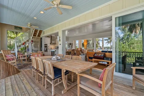 $5,995,000 | 7143 La Lenaire Drive, Longboat Key, FL 34228