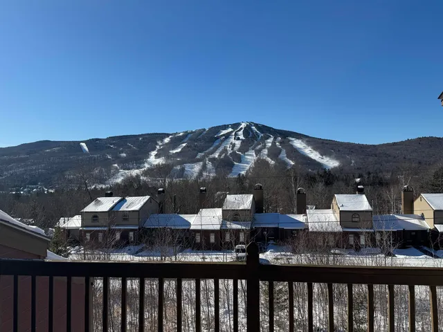 $475,000 | 44 Tanglewood Lane, Unit E, West Dover, VT 05356