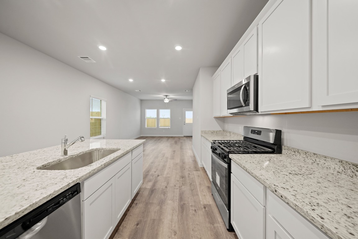 17210 King Eider Road Waller, TX 77484 - Photo 18 of 29 Representative Photo