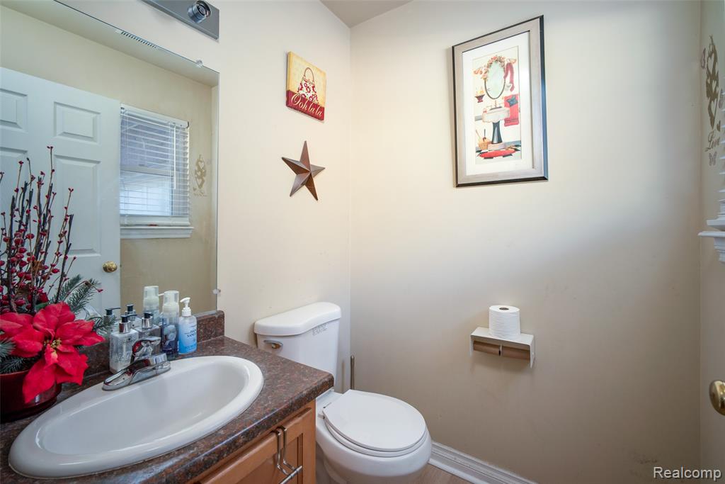 28136 Fortson Lane Inkster, MI 48141 - Photo 10 of 26