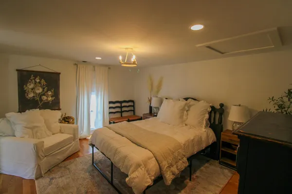 $3,500 | 52 Chapel Street, Unit B, Charleston, SC 29403