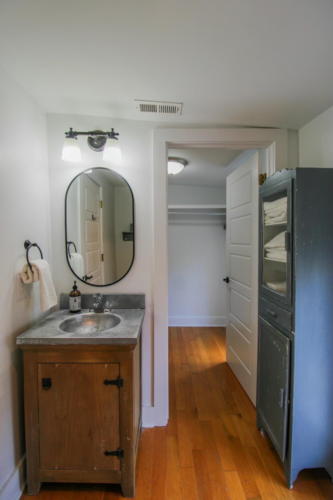 52 Chapel Street, Unit B Charleston, SC 29403 - Photo 4 of 11 tempImageNl7pew