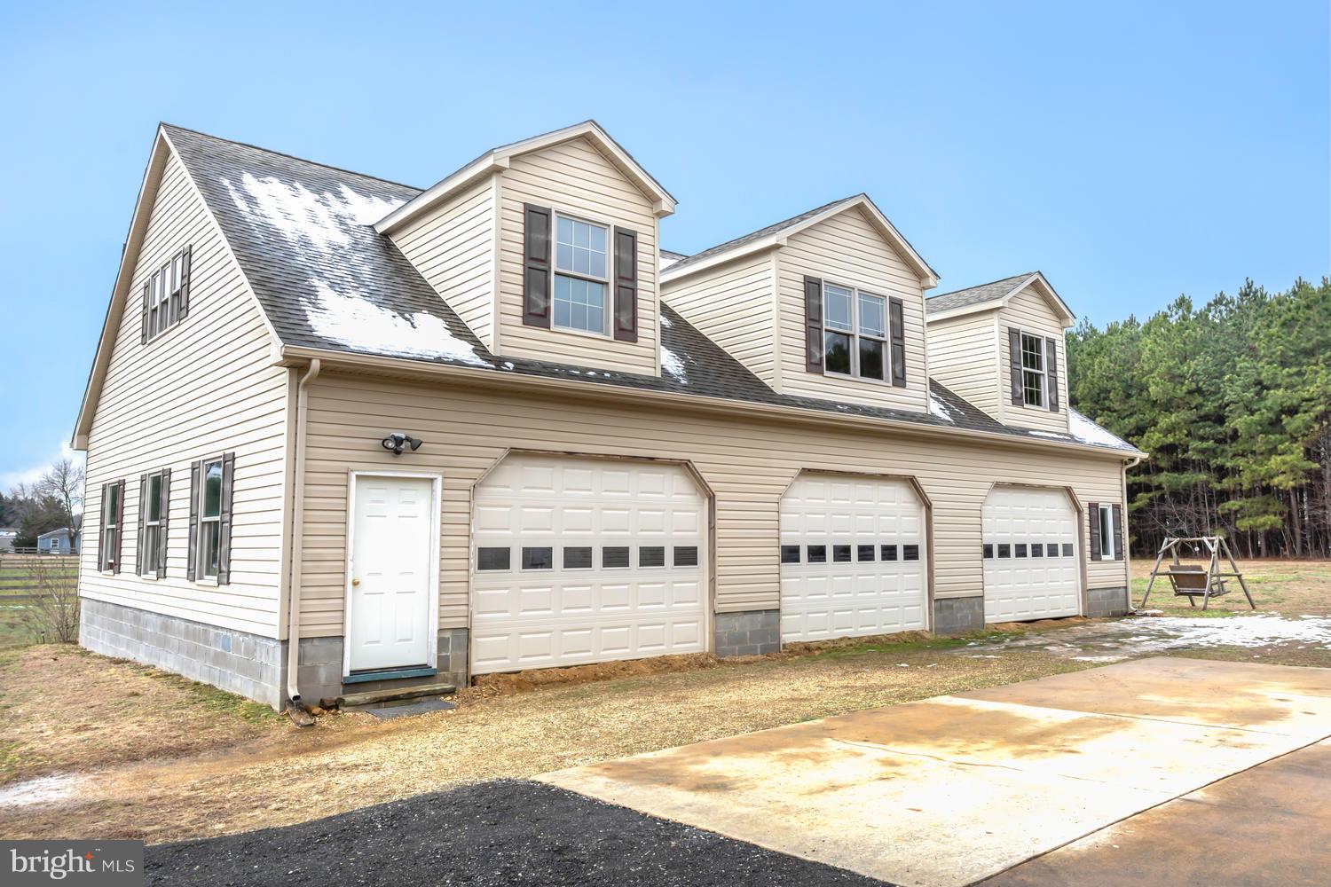 12168 Holly Road Ridgely, MD 21660 - Photo 27 of 46 Detached 36'x58' Garage