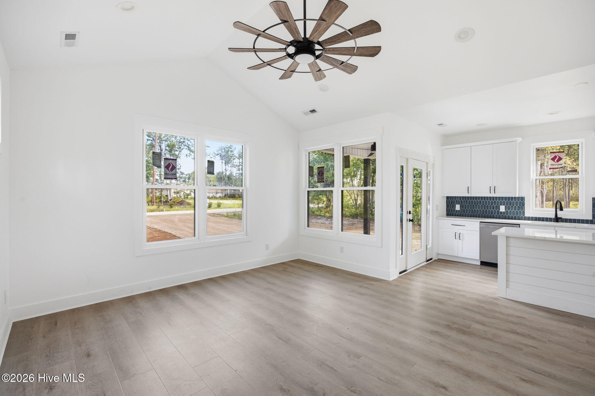 361 Sunset Road Southport, NC 28461 - Photo 12 of 41 27-web-or-mls-IMG_1087