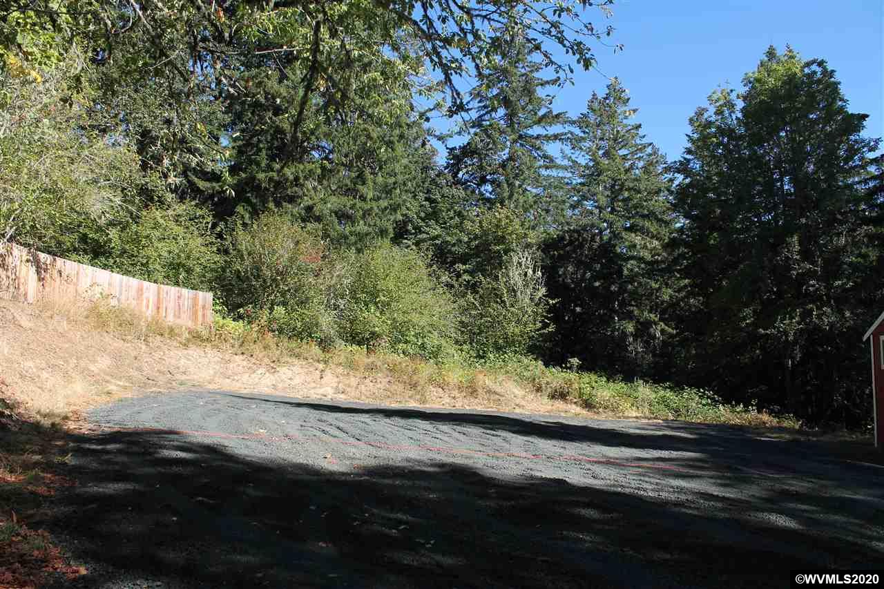 3215 Mistletoe Road Dallas, OR 97338 - Photo 8 of 12