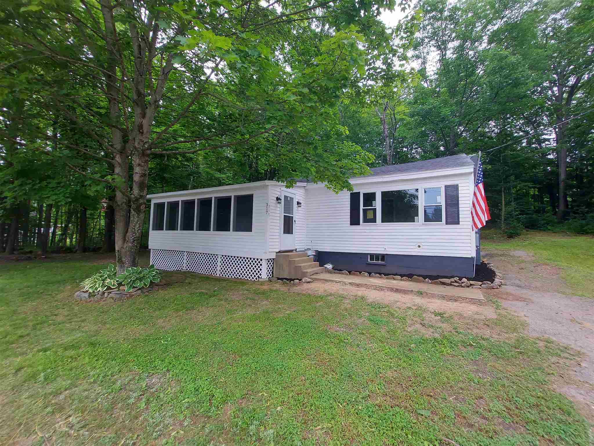 317 New Hampton Road Franklin, NH 03235 - Photo 2 of 13