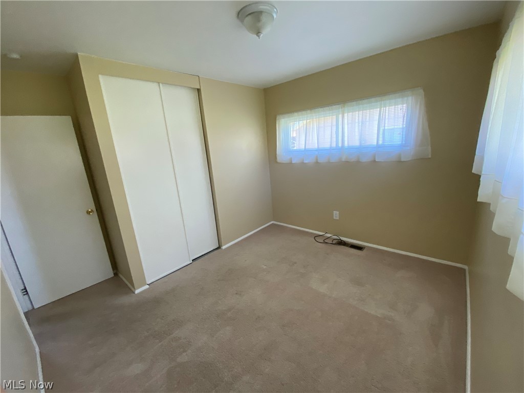 4138 Burkey Road Austintown, OH 44515 - Photo 9 of 18