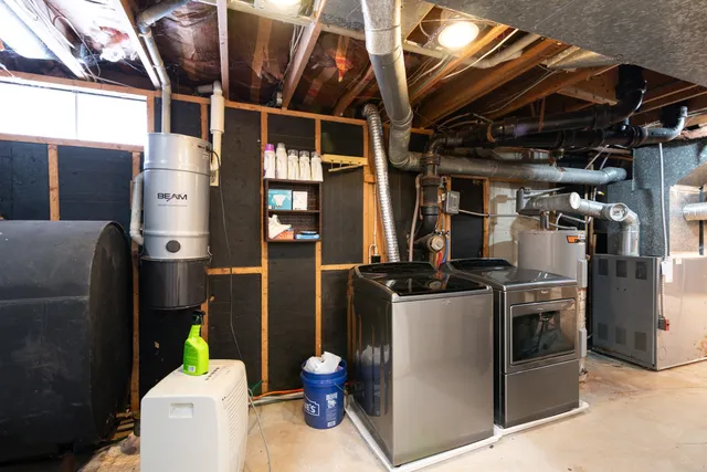 $489,000 | 21 Four Rod Road, Rochester, NH 03867