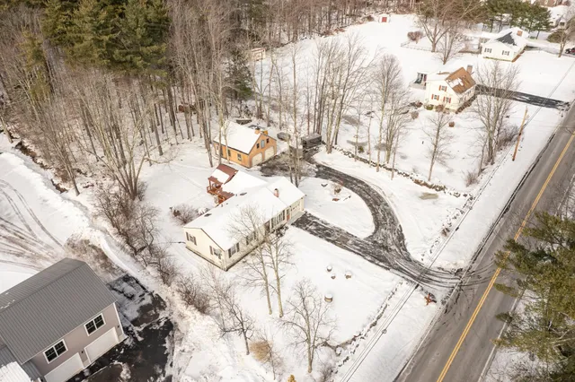 $489,000 | 21 Four Rod Road, Rochester, NH 03867