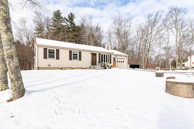 $489,000 | 21 Four Rod Road, Rochester, NH 03867