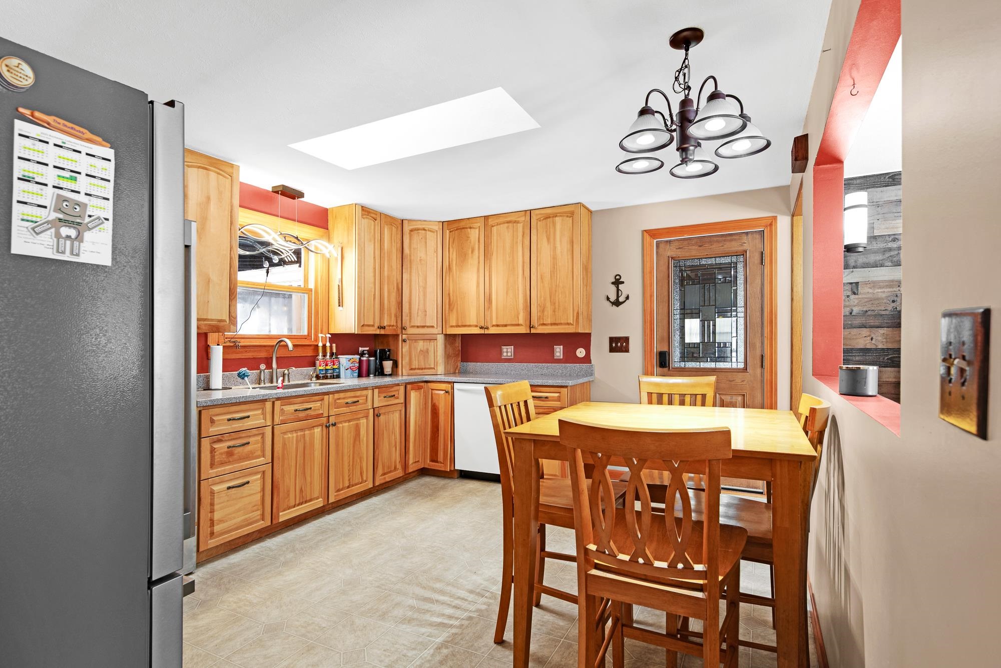 21 Four Rod Road Rochester, NH 03867 - Photo 6 of 57