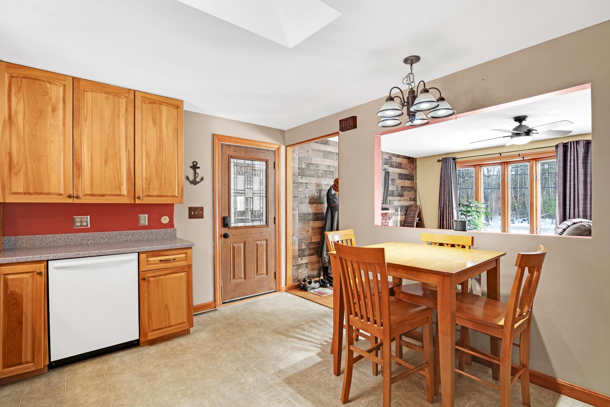 21 Four Rod Road Rochester, NH 03867 - Photo 8 of 57