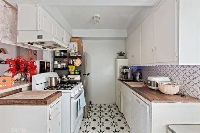 $2,000,000 | 315 South Pine Street, San Gabriel, CA 91776