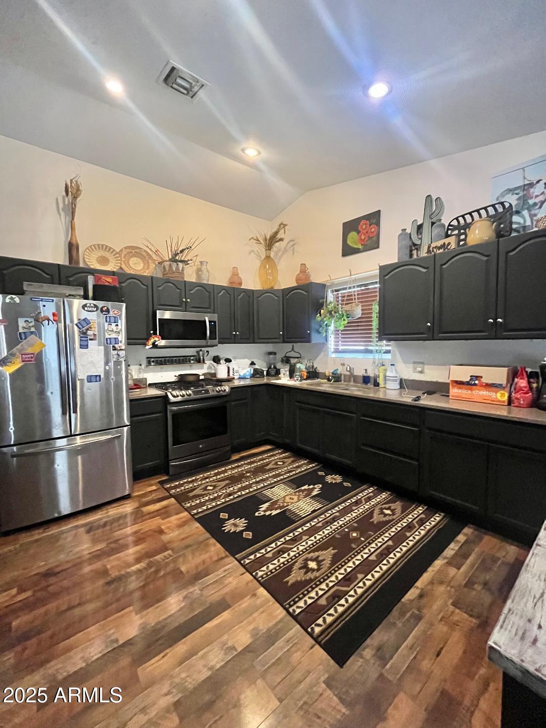 518 Hartford Road Kearny, AZ 85137 - Photo 5 of 18 3