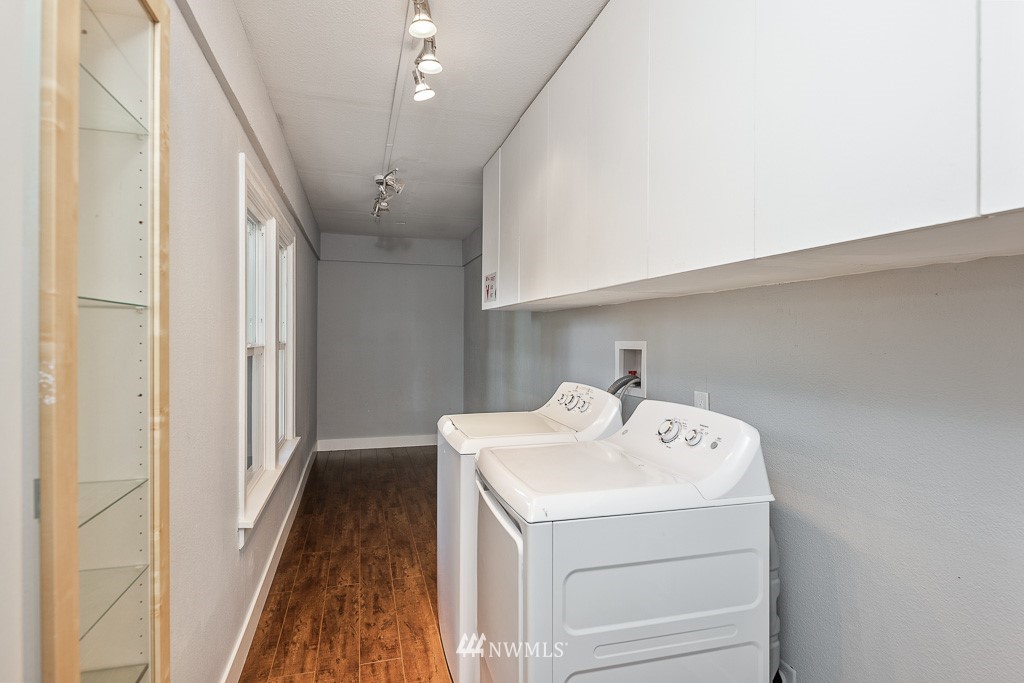 8022 230th Street Southwest Edmonds, WA 98026 - Photo 22 of 40 Gallery Image 22