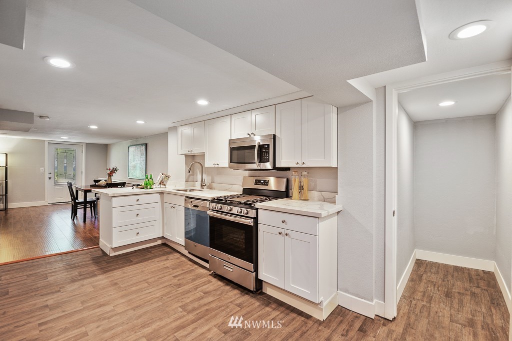 8022 230th Street Southwest Edmonds, WA 98026 - Photo 30 of 40 Gallery Image 30