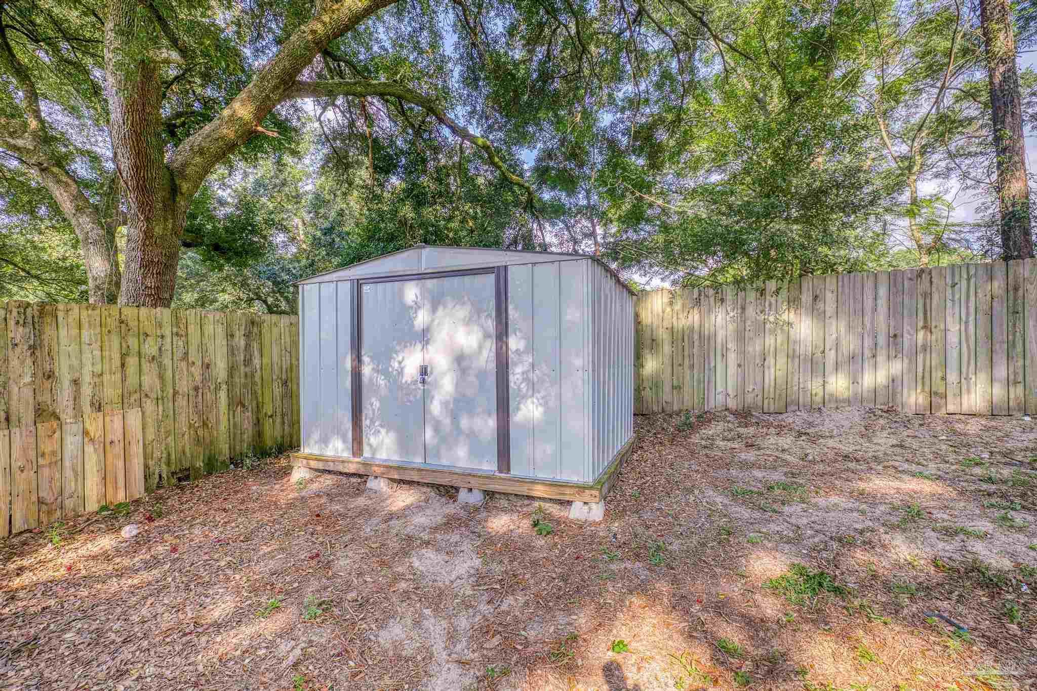 6699 Bellview Pines Road Pensacola, FL 32526 - Photo 15 of 48