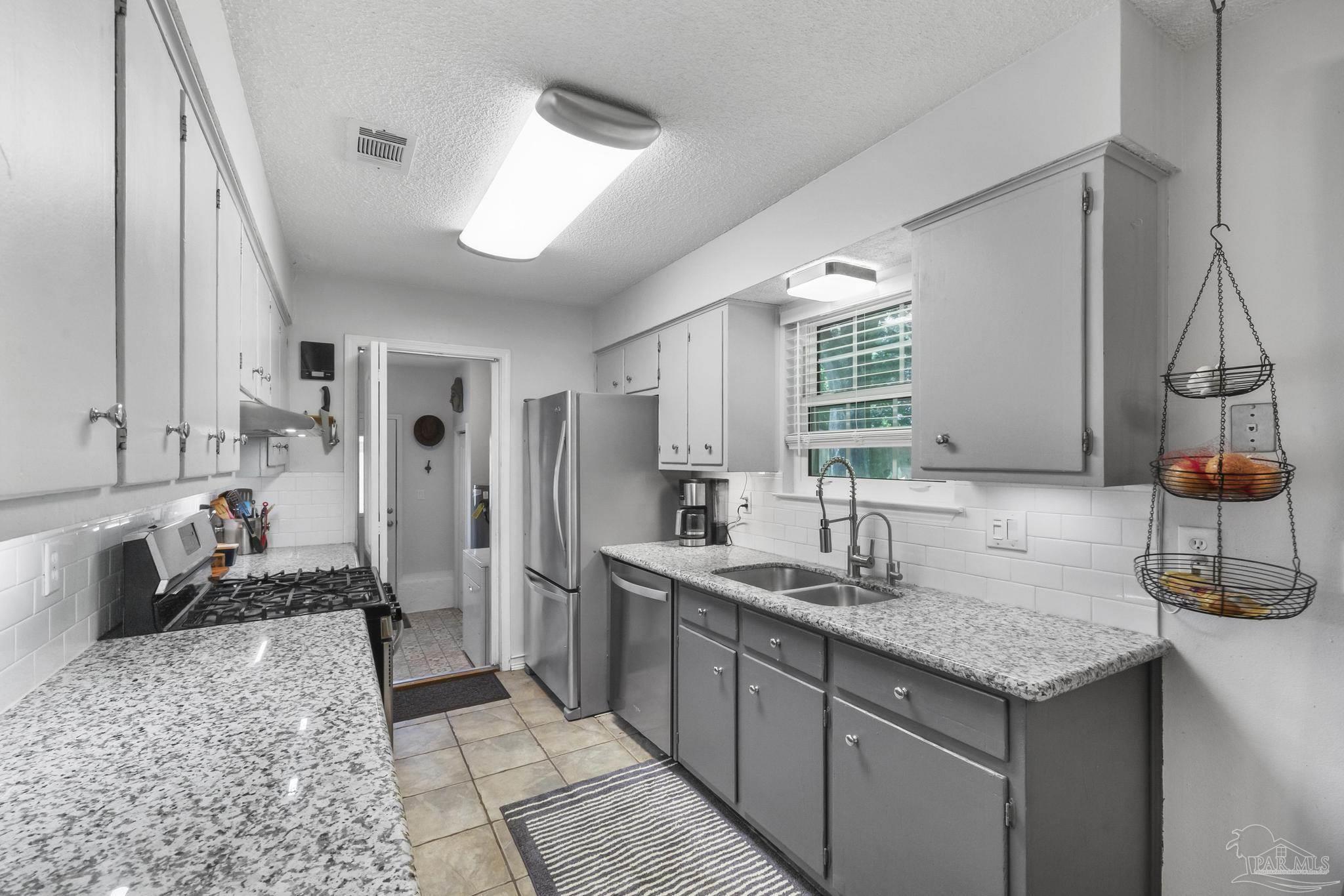 6699 Bellview Pines Road Pensacola, FL 32526 - Photo 33 of 48