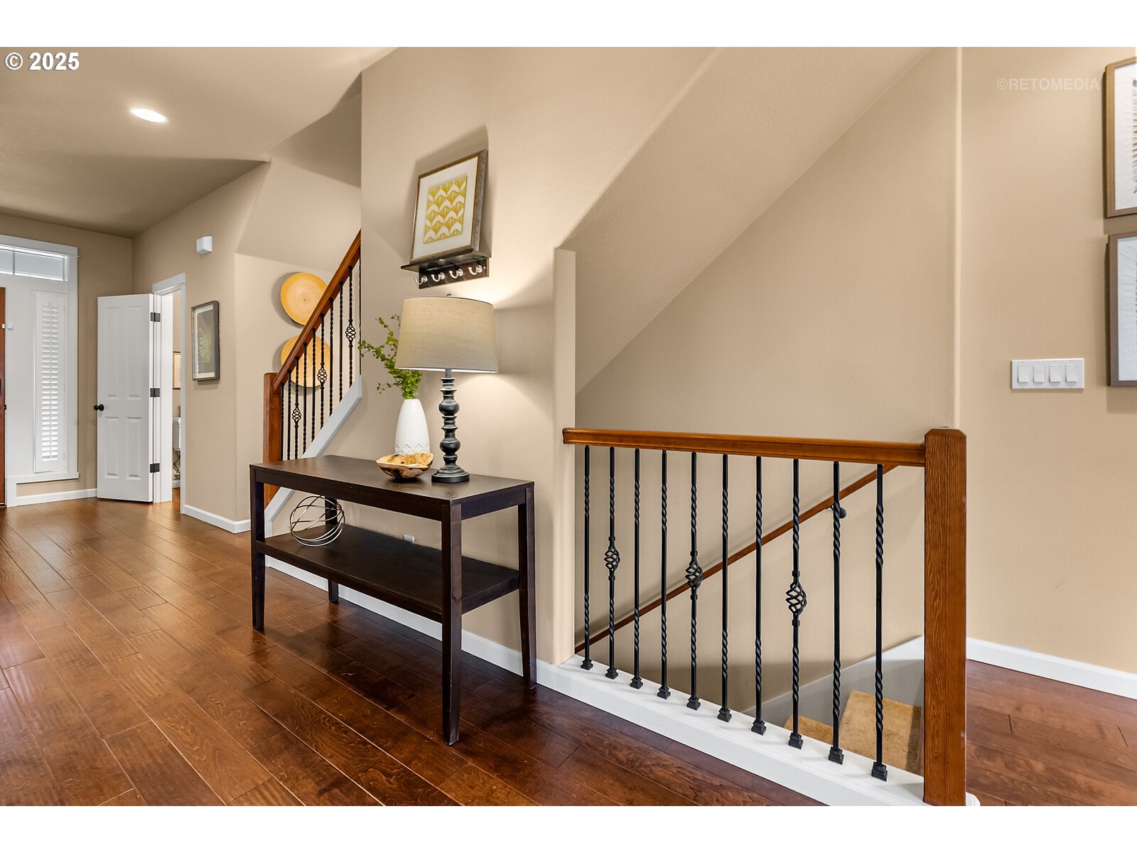 865 Southwest 90th Avenue Portland, OR 97225 - Photo 18 of 36 a view of entryway and hall