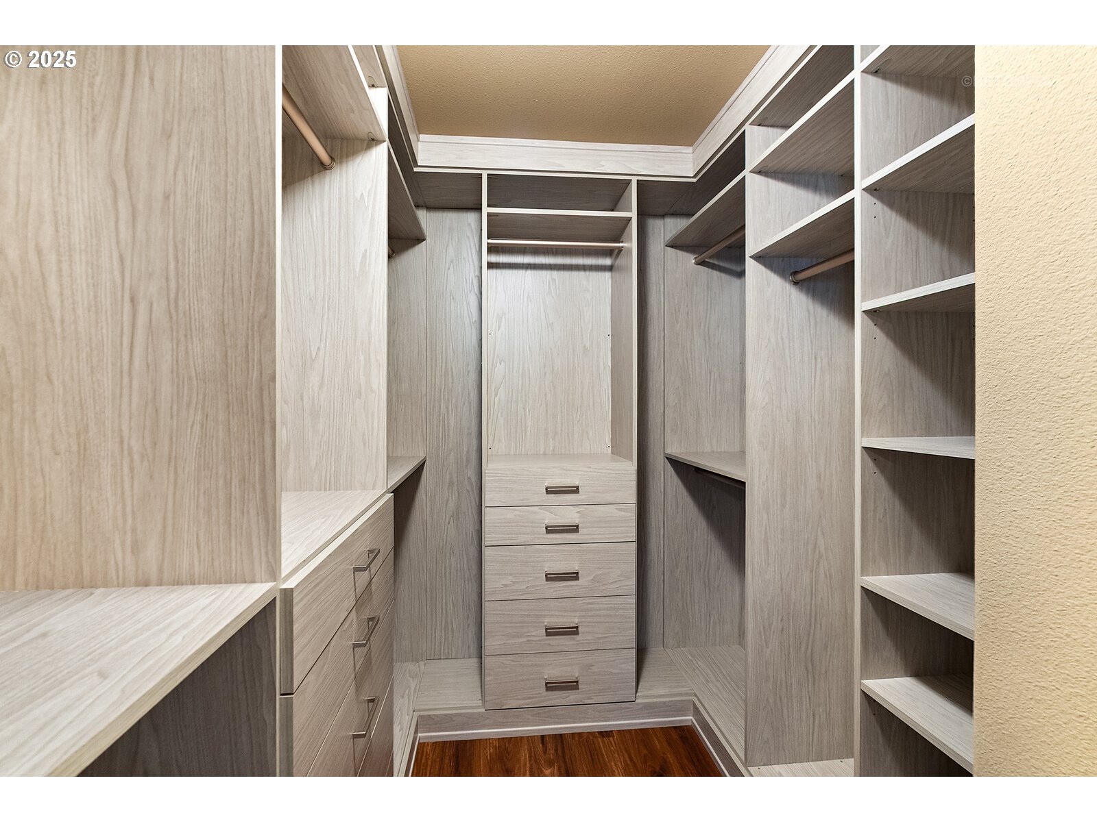 865 Southwest 90th Avenue Portland, OR 97225 - Photo 24 of 36 a view of walk in closet