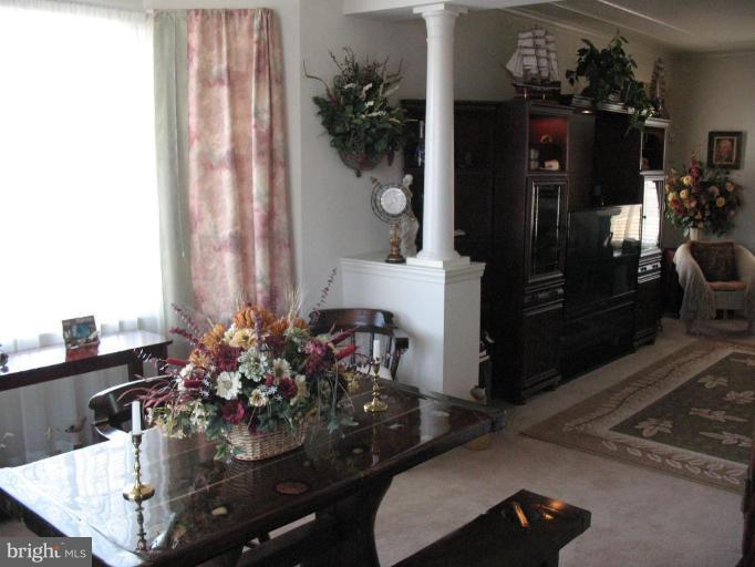 Living Room/Dining Room