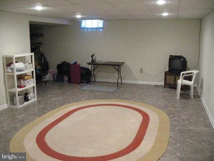 2006 Mars Run Road Essex, MD 21221 - Photo 11 of 27 Recreation Room