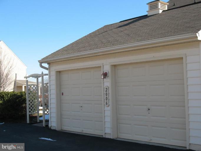 2006 Mars Run Road Essex, MD 21221 - Photo 8 of 27 Garage 1