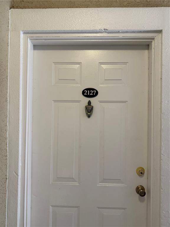 3725 Conroy Road, Unit 2127 Orlando, FL 32839 - Photo 5 of 30 a bathroom with a shower
